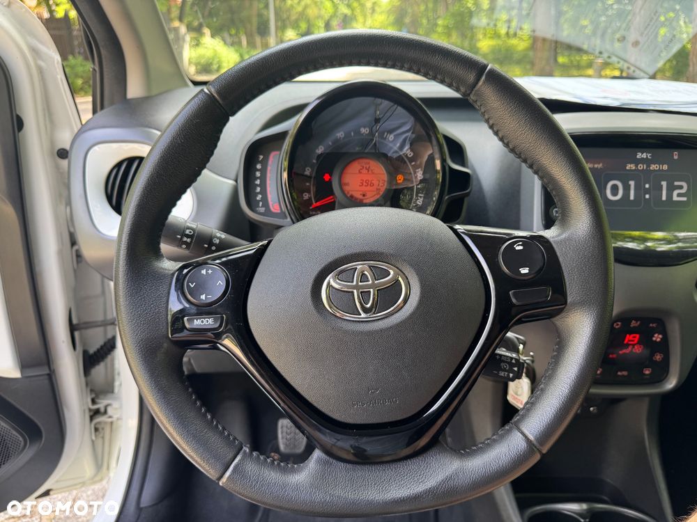 Toyota Aygo 1.0 VVT-i JBL Edition - 15