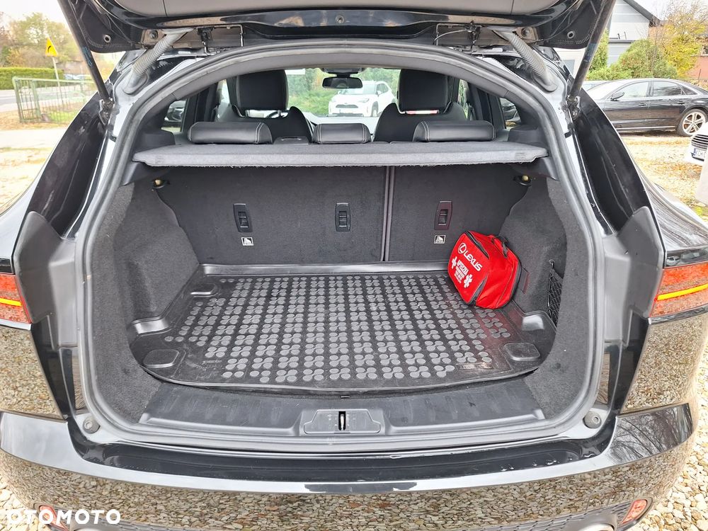 Jaguar E-Pace 2.0 i4D AWD R-Dynamic - 13