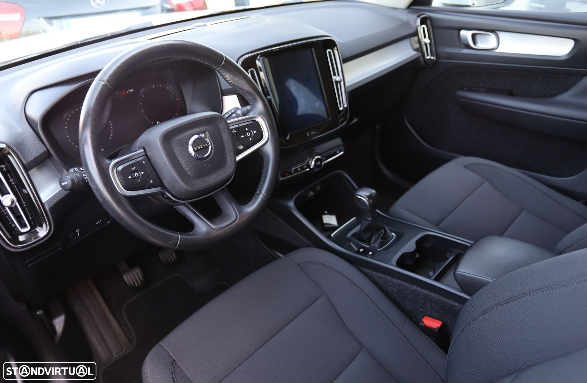 Volvo XC 40 2.0 D3 Momentum - 7