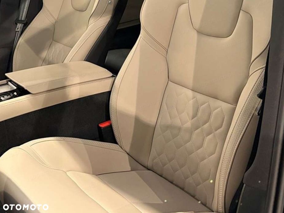 Volvo XC 90 B5 B AWD Plus Bright - 7