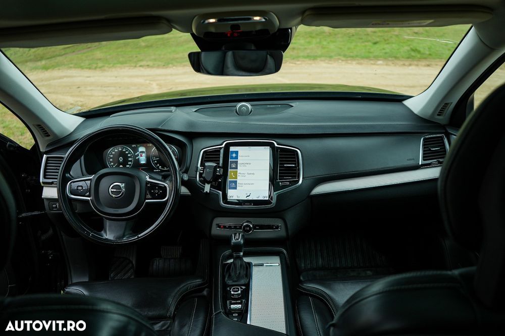 Volvo XC 90 D5 AWD Geartonic First Edition - 26
