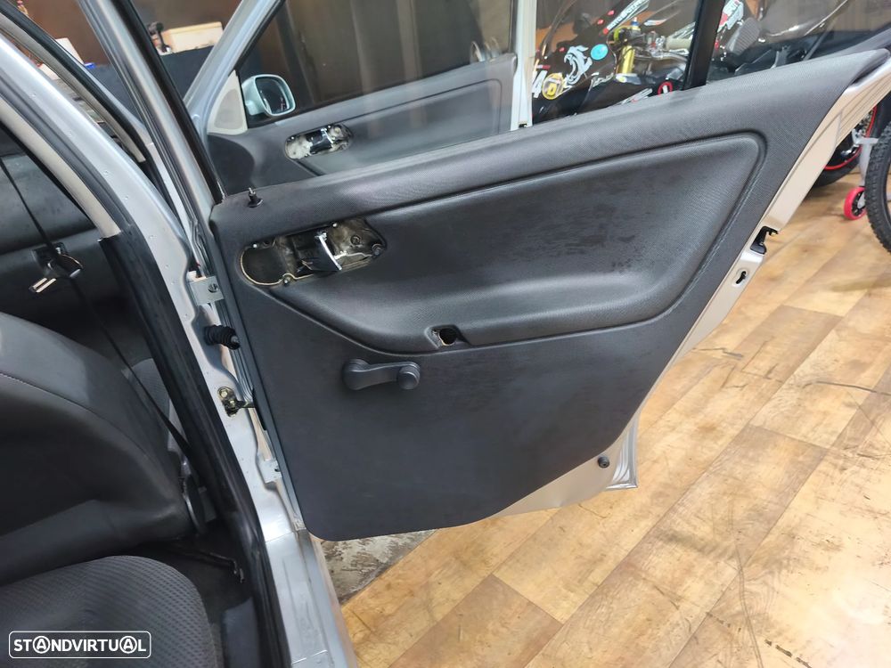 VW Polo 1.4 TDi Confortline ABS+AC - 6