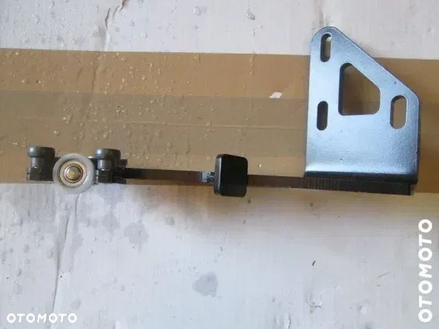 ROLKI WÓZEK DOLNY DRZWI PRZESUWNYCH MASTER MOVANO 98-07 Z UCHWYTEM NOWE - 1