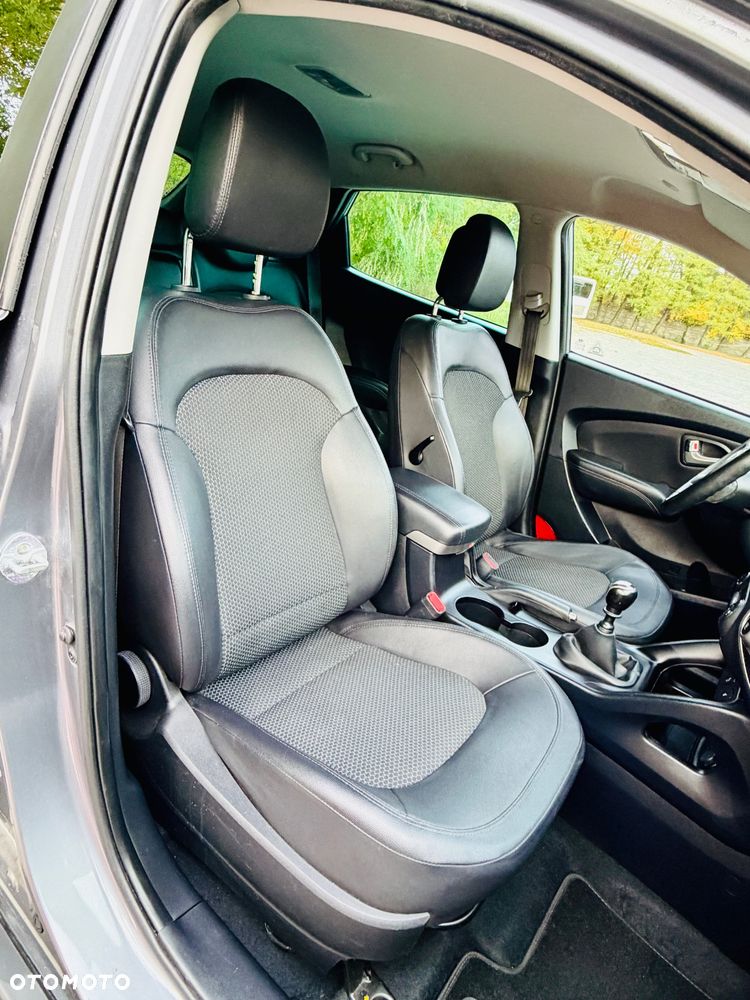 Hyundai ix35 1.7 CRDi Premium 2WD - 24