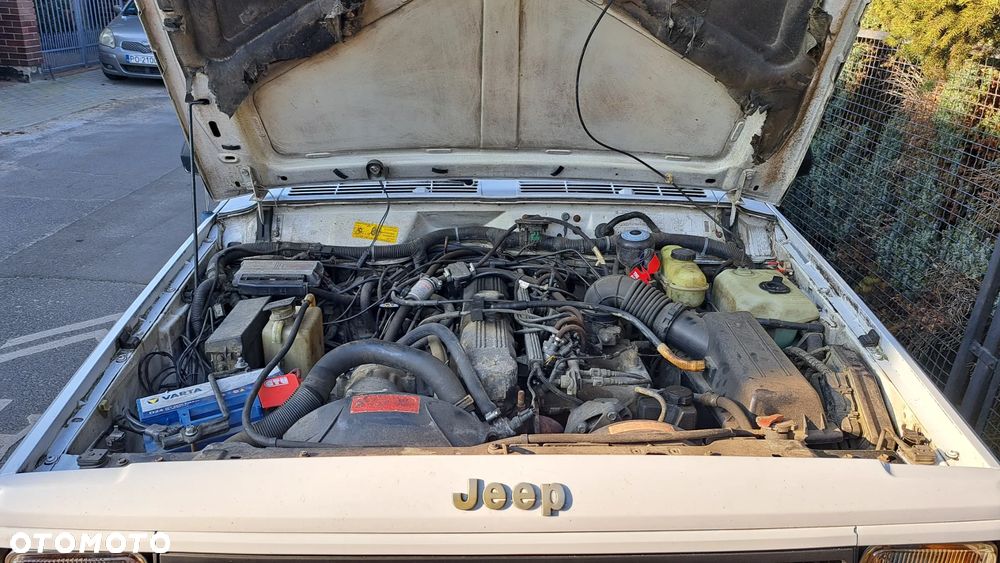 Jeep Cherokee 4.0 Limited - 18