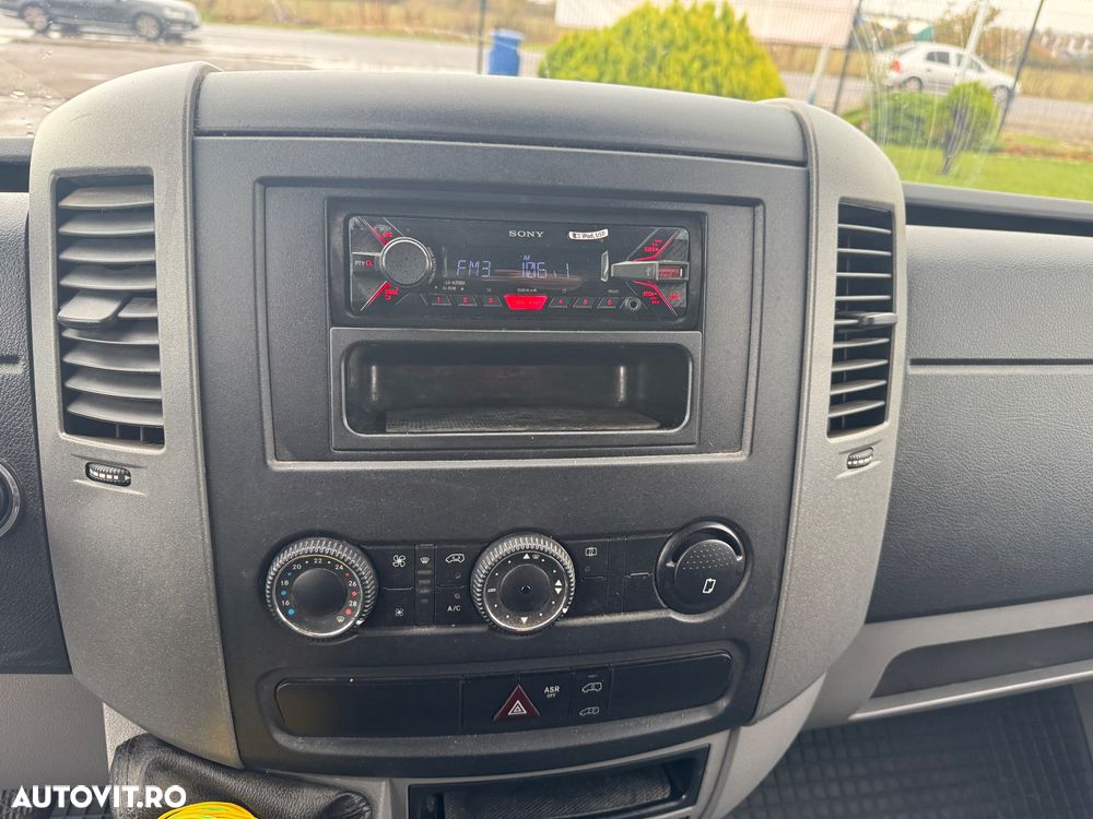 Mercedes-Benz Sprinter - 7