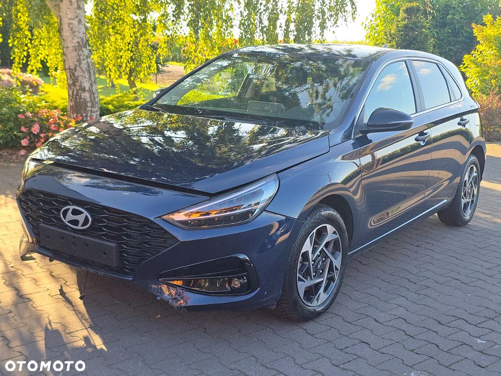 Hyundai i30 1.5 T-GDI 48V Smart Plus - 1
