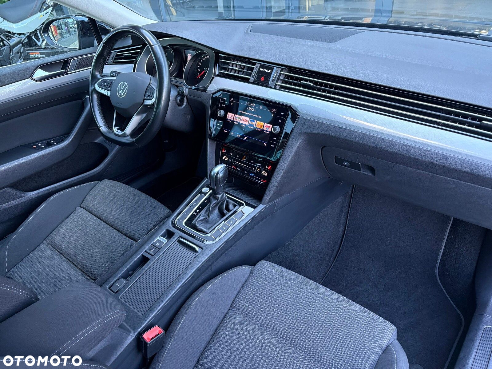 Volkswagen Passat 2.0 TDI Business DSG - 16