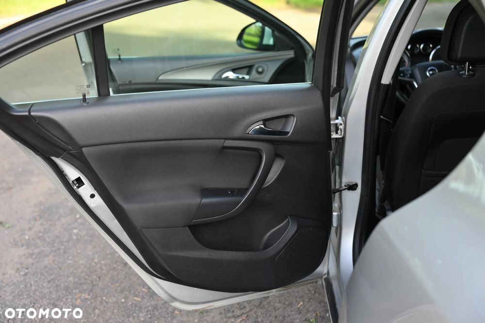 Opel Insignia 1.8 Sport - 27