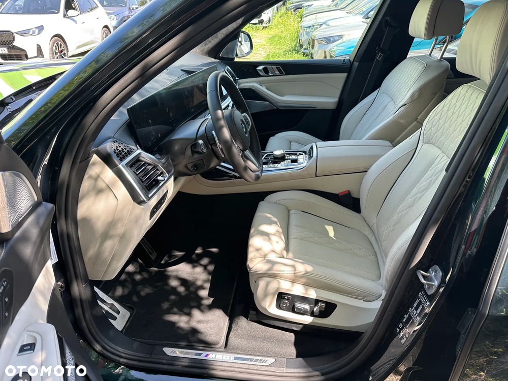 BMW X7 - 7