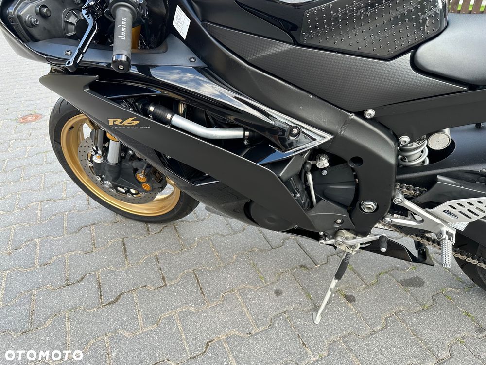 Yamaha R6 - 18