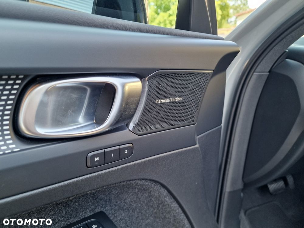 Volvo XC 40 - 20
