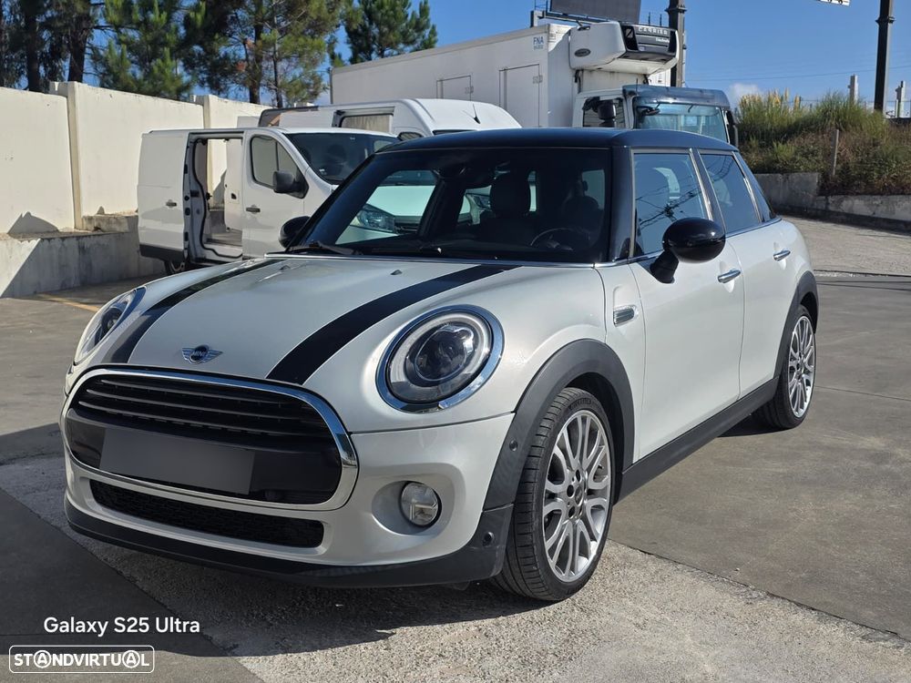 MINI 5 Portas Cooper D Auto - 2