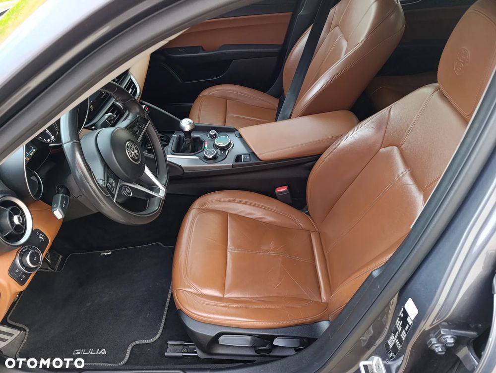 Alfa Romeo Giulia 2.2 Super - 34
