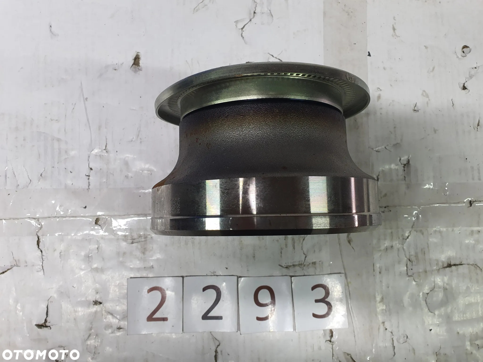 Zestaw łożysk koła Iveco EuroCargo EuroFire 7187043 42559174 SKF VKBA5422 - 5