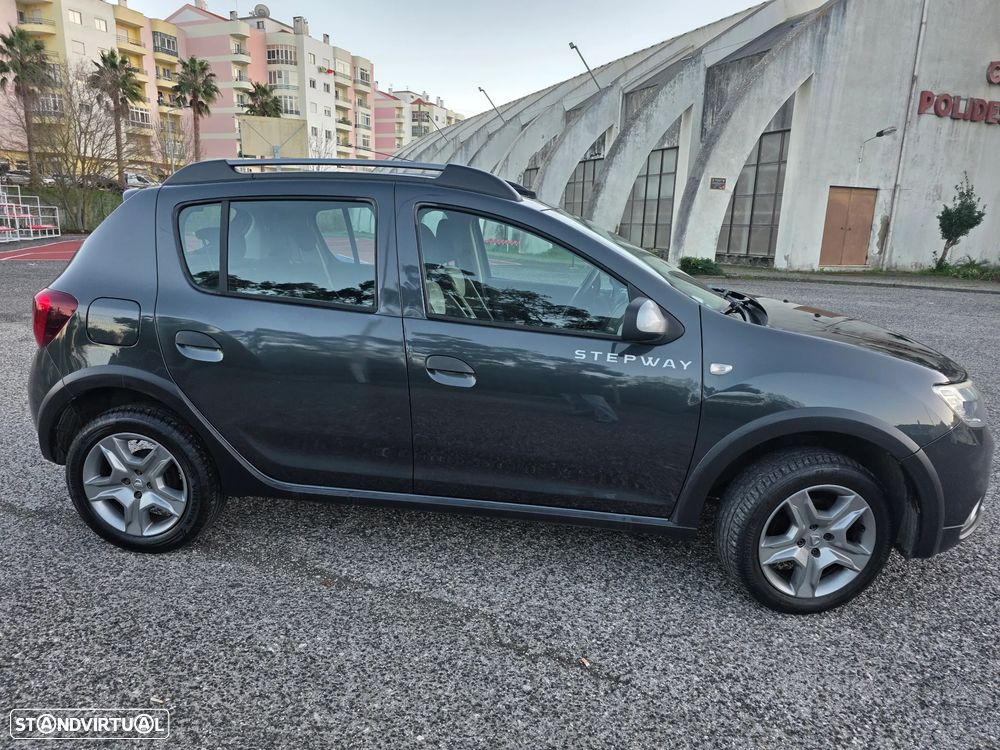 Dacia Sandero 0.9 TCe Stepway Bi-Fuel - 28