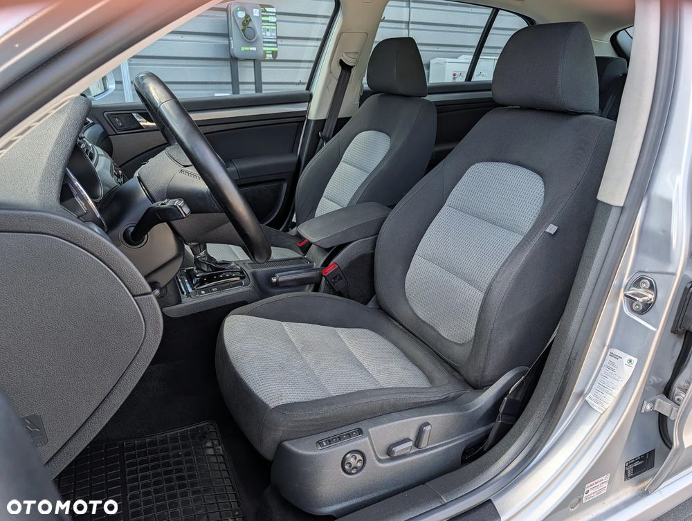Skoda Superb 1.8 TSI DSG Ambition - 6