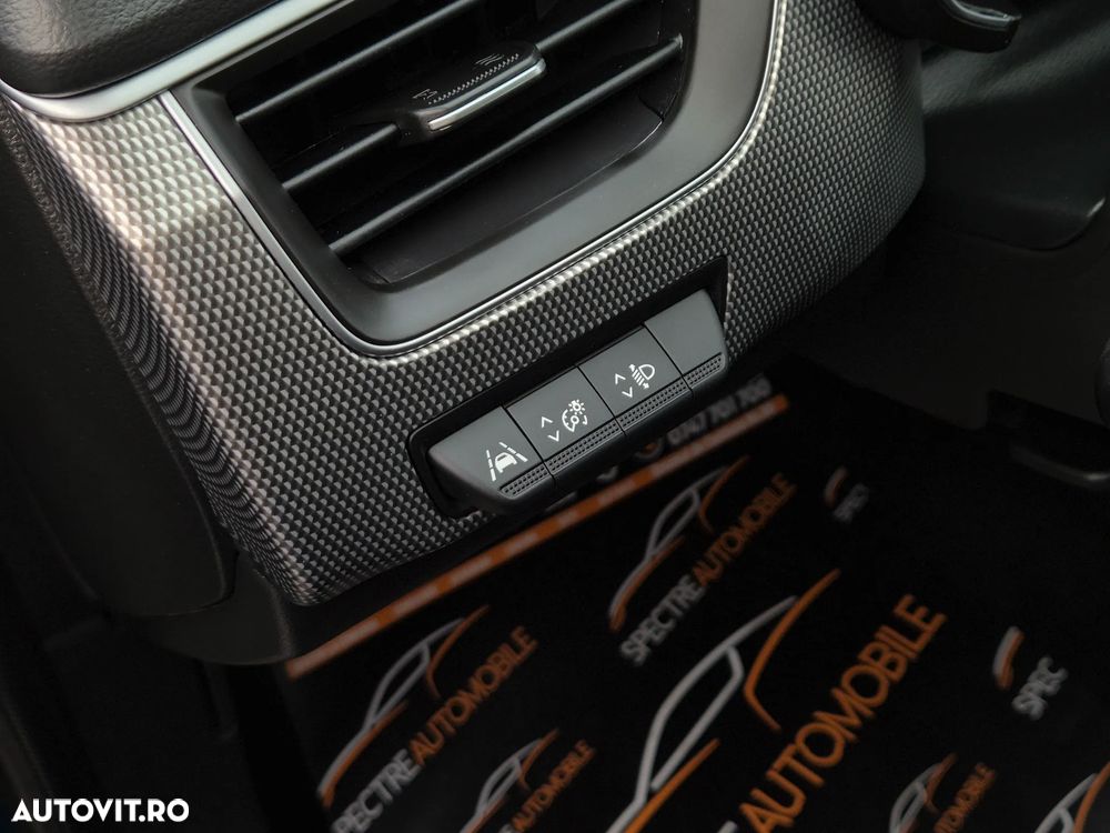 Renault Arkana E-TECH 145 Evolution - 22