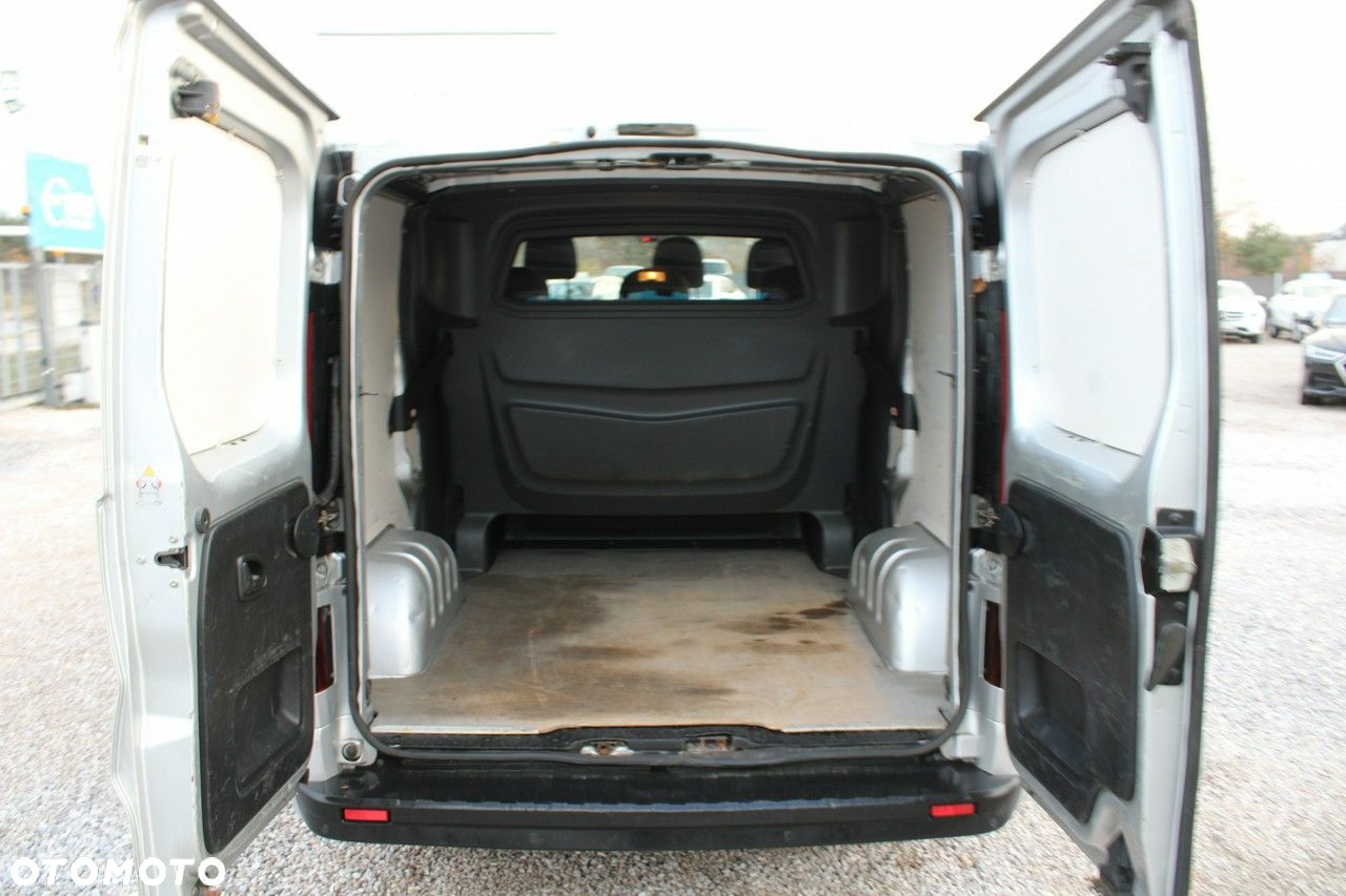 Opel Vivaro - 15