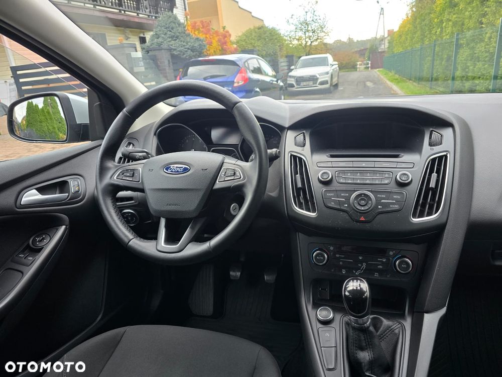 Ford Focus 1.0 EcoBoost Gold X (Edition) - 23