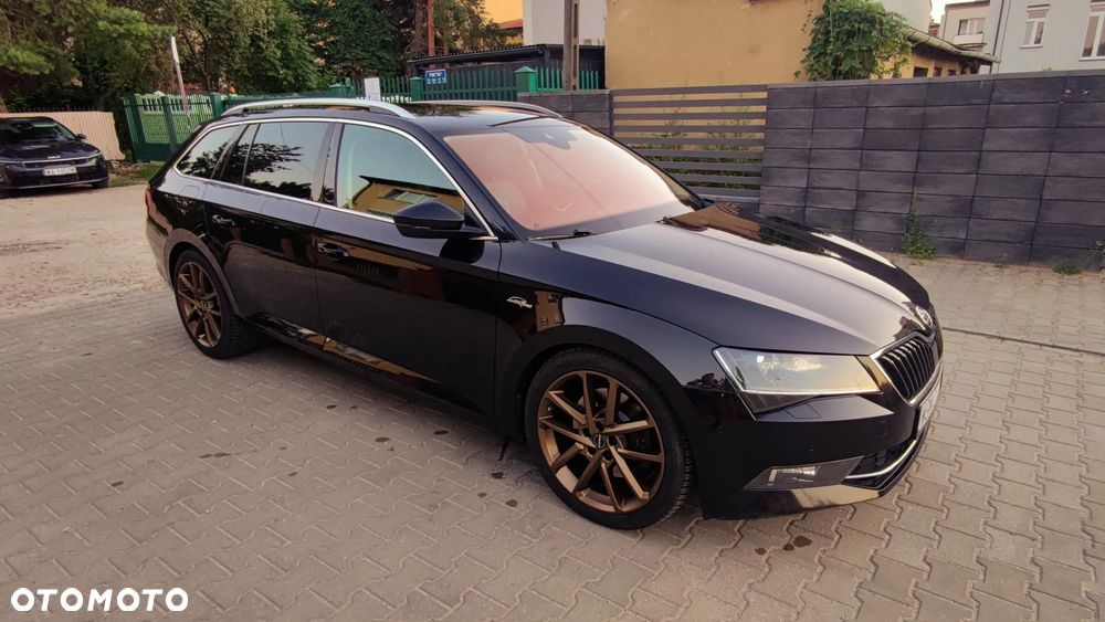 Skoda Superb 2017 photo 4