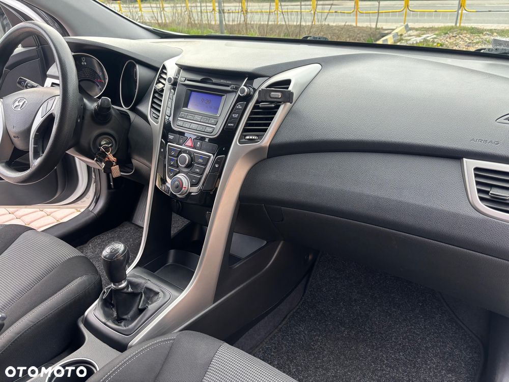 Hyundai i30 1.4 BlueDrive Comfort - 18