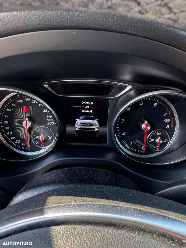 Mercedes-Benz CLA 250 - 8