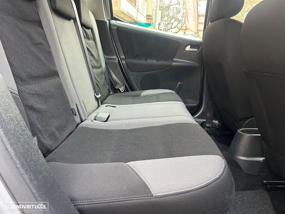 Peugeot 207 SW 1.4 Trendy - 14