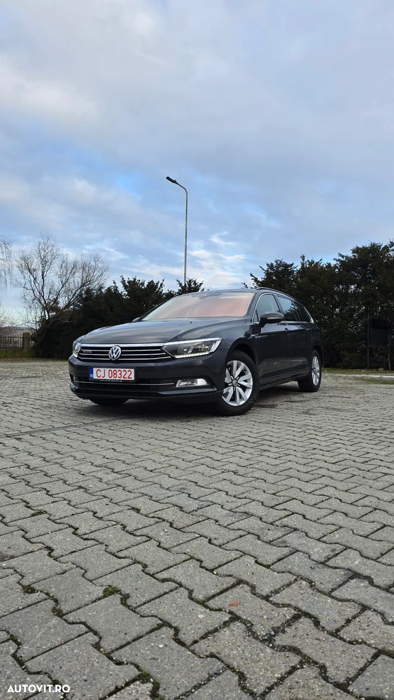 Volkswagen Passat 2.0 TDI 4Motion Comfortline - 14