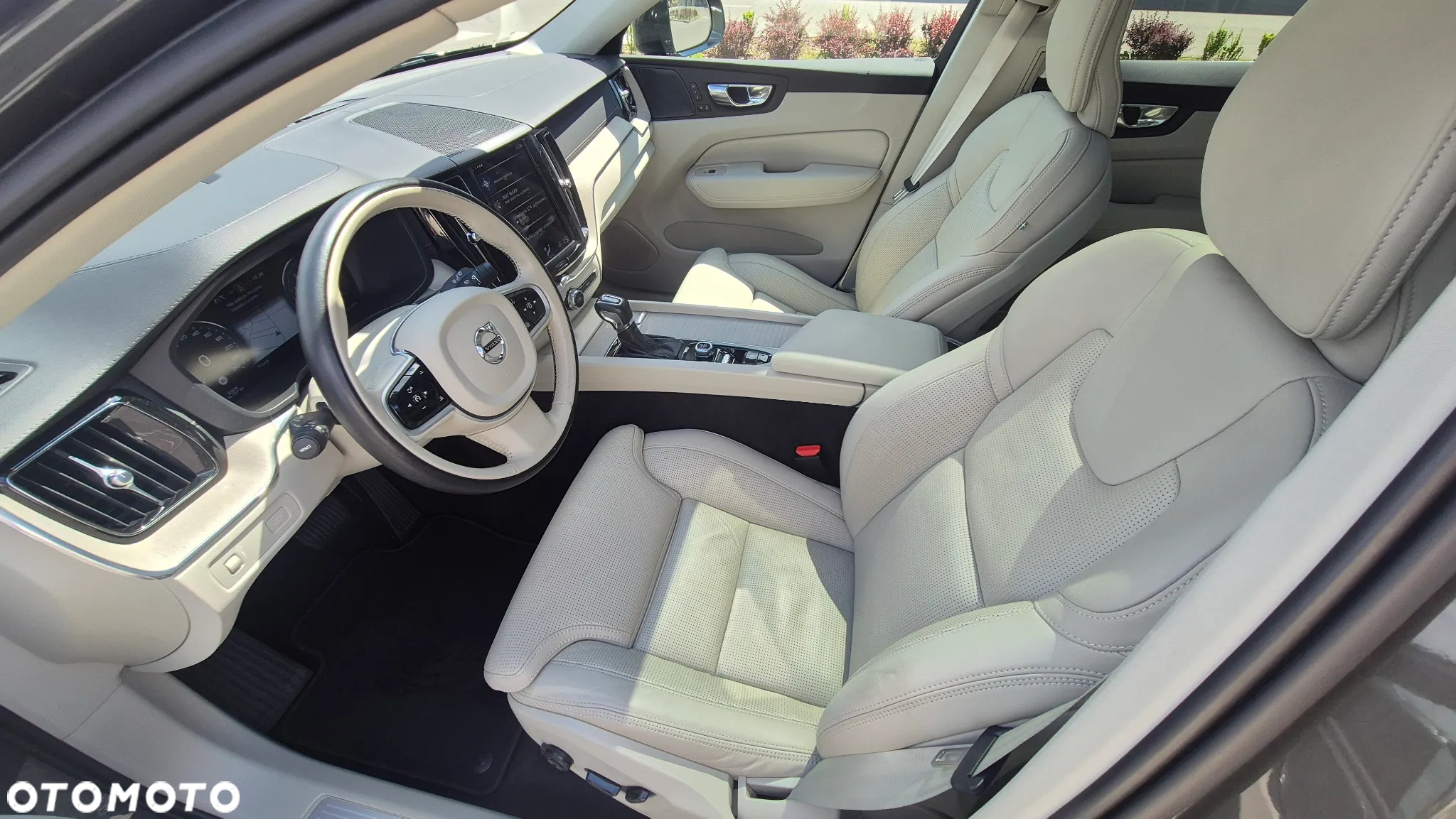 Volvo XC 60 T5 AWD Inscription - 19