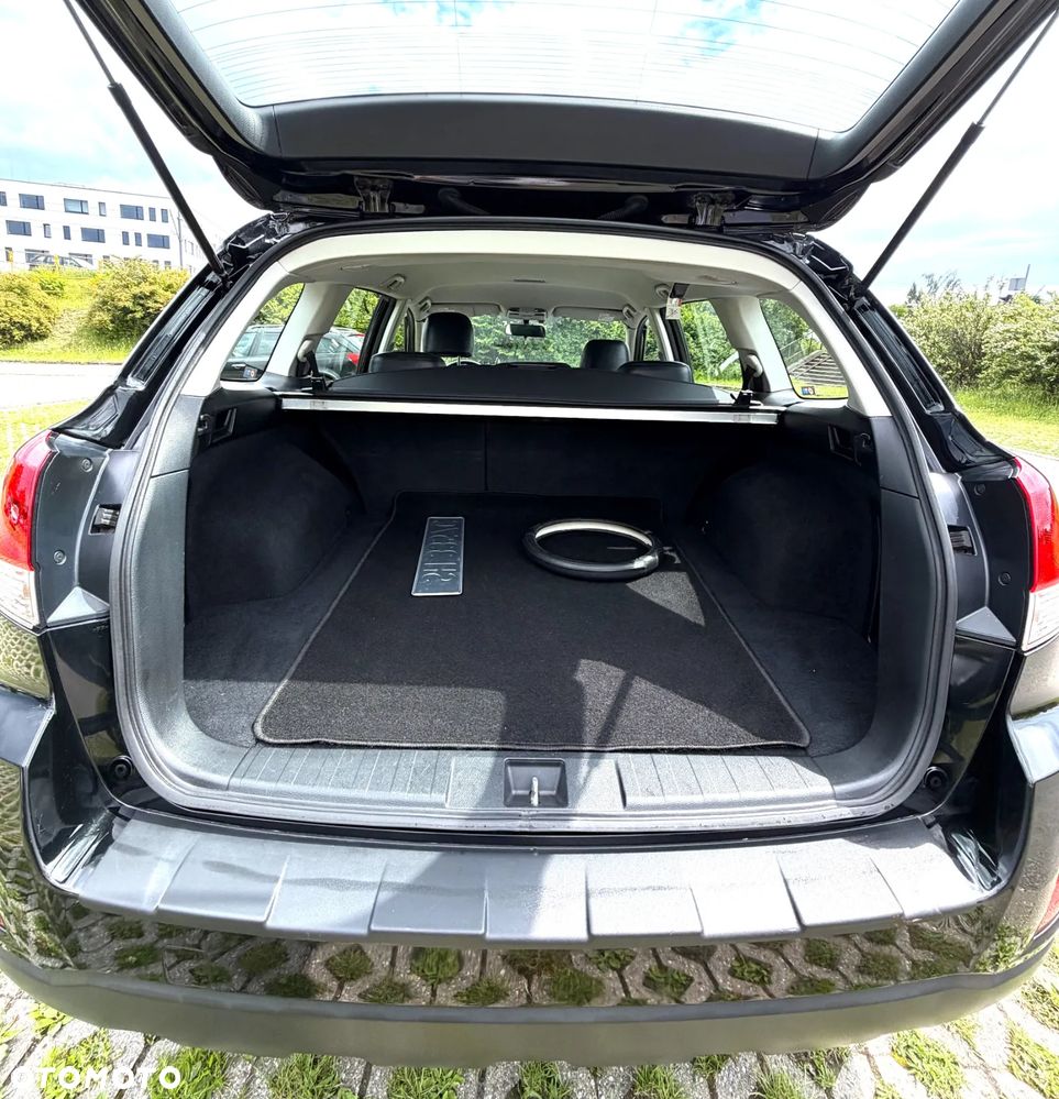 Subaru Outback 2.0 D Comfort - 23
