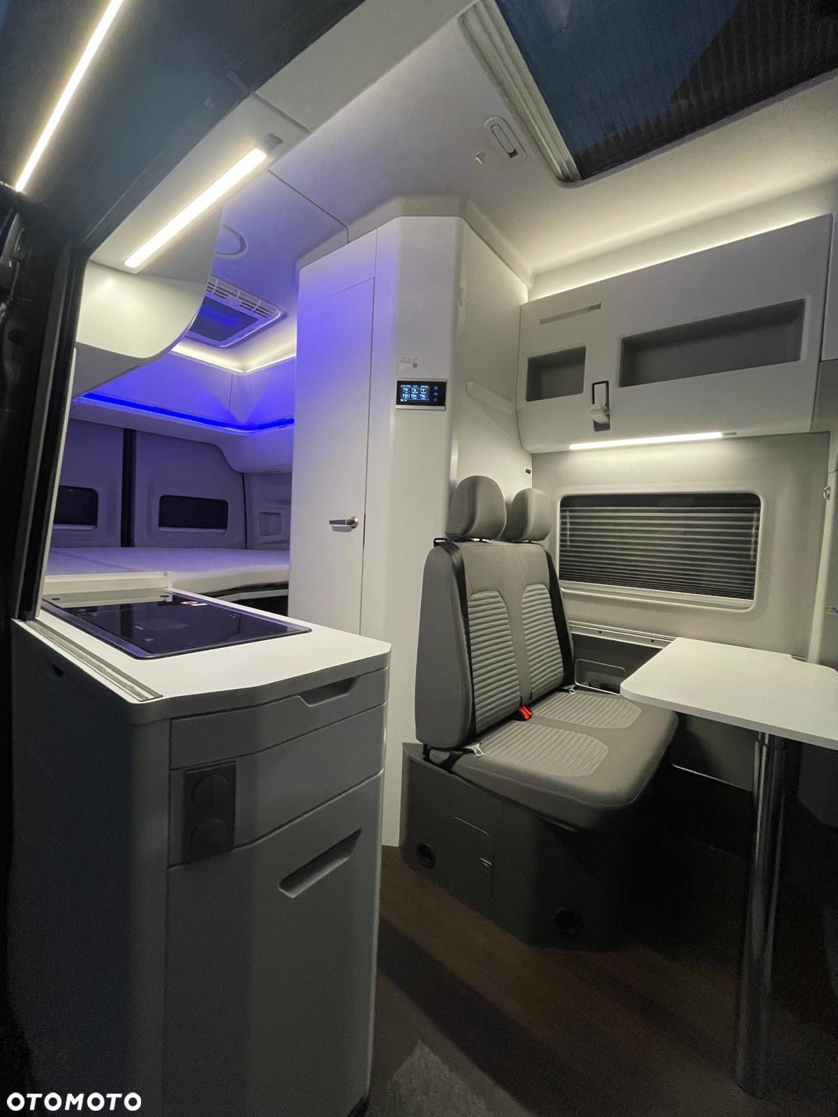 Volkswagen Crafter Grand California 600 - 24