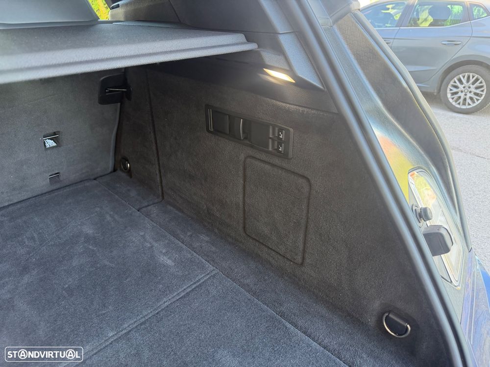 BMW iX xDrive 40 Pack Desportivo - 31