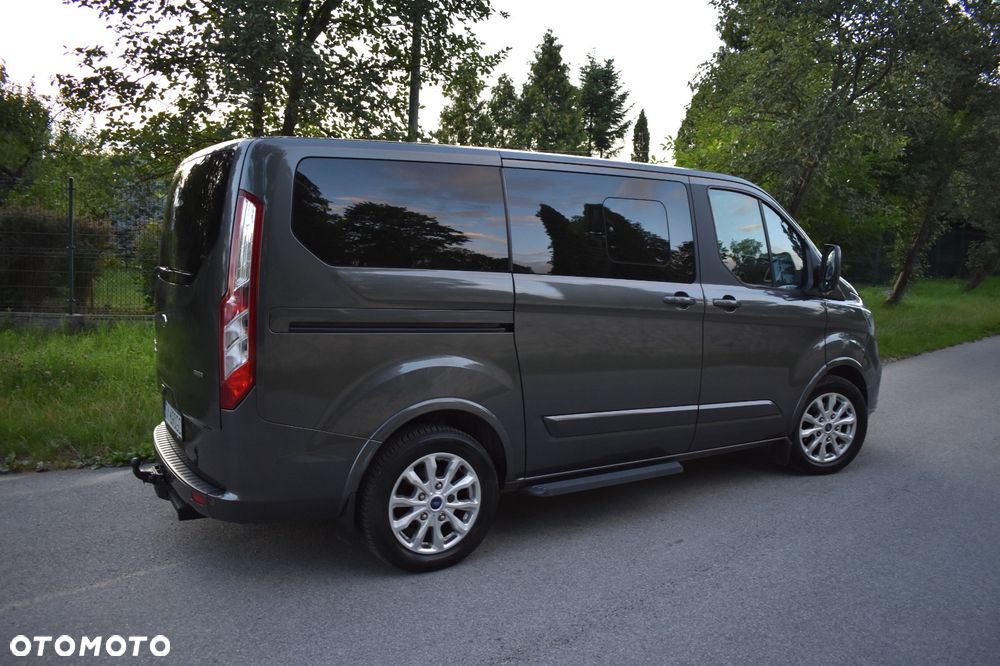Ford Tourneo Custom 2.0 EcoBlue L1 Titanium - 3