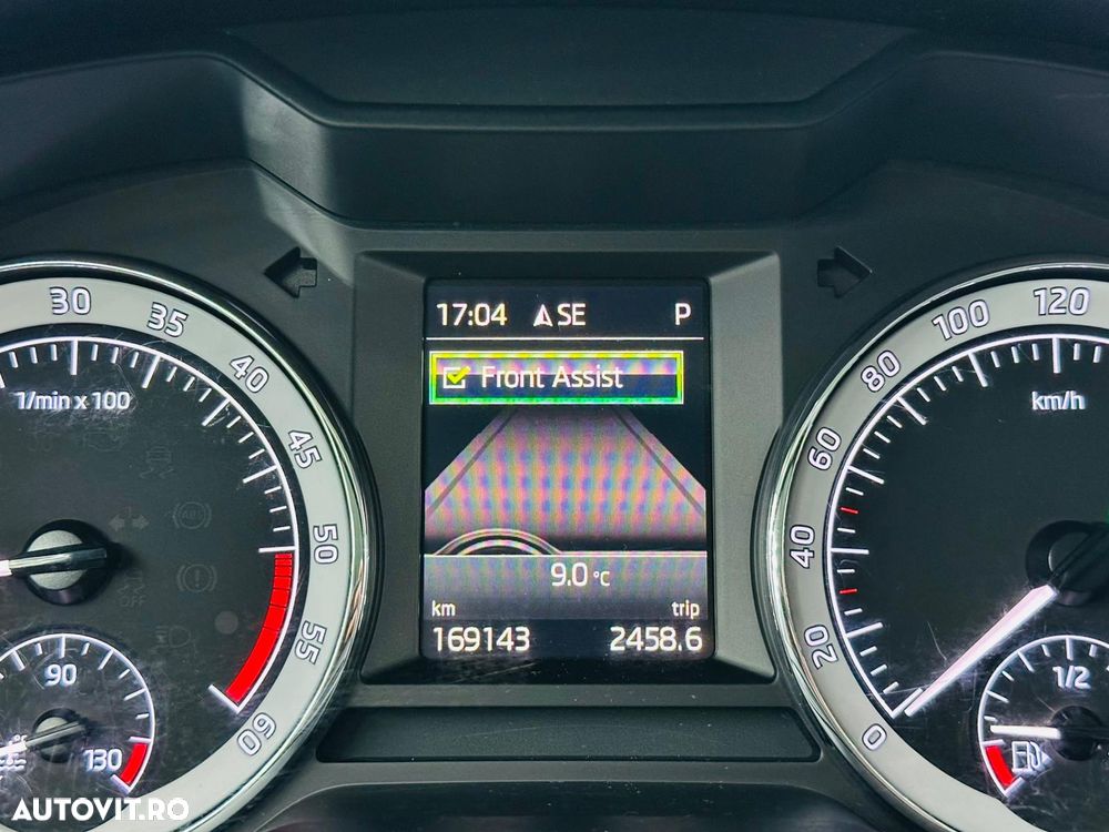 Skoda Octavia Combi 1.6 TDI DSG Premium Edition - 20