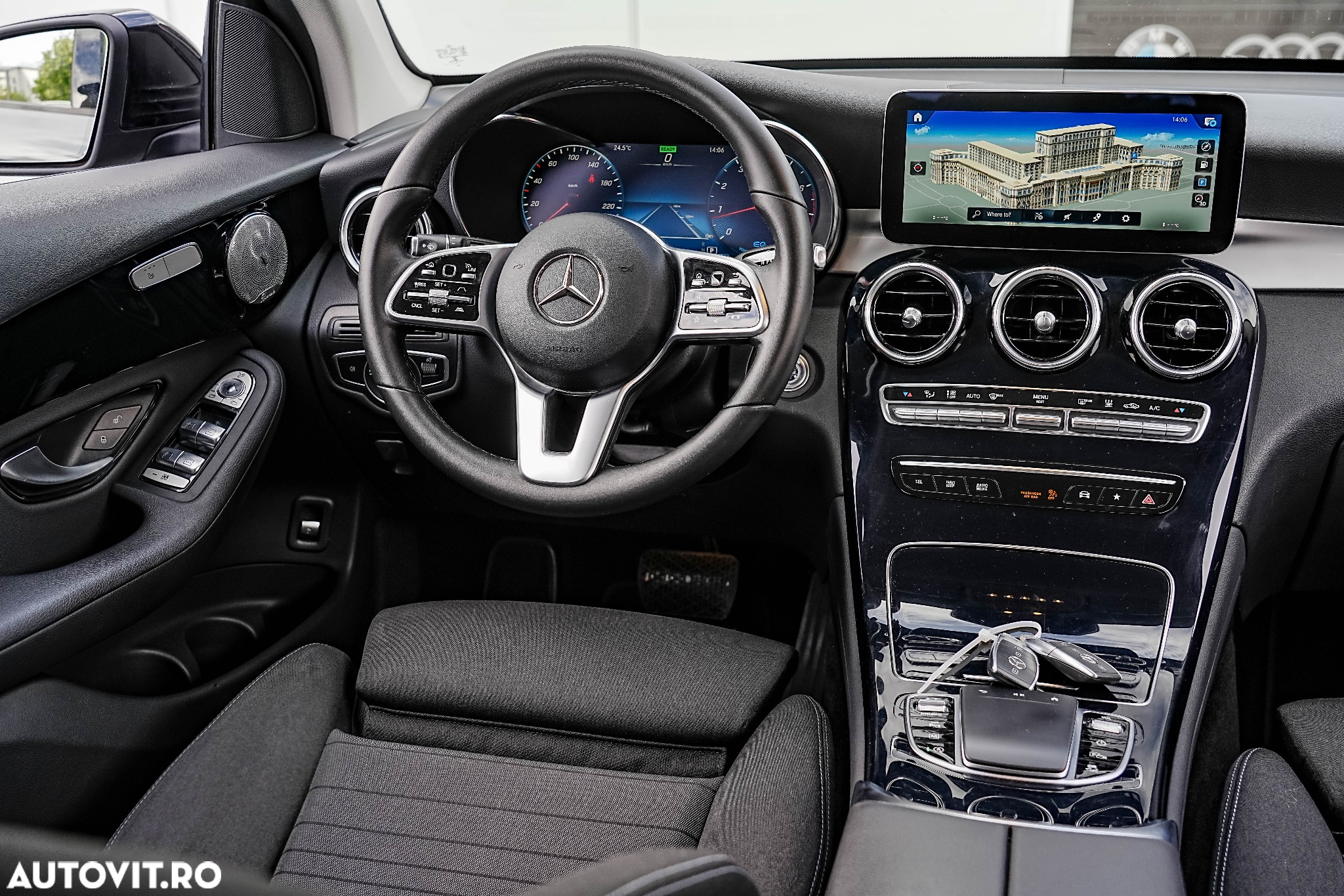 Mercedes-Benz GLC 200 4Matic 9G-TRONIC Exclusive - 9