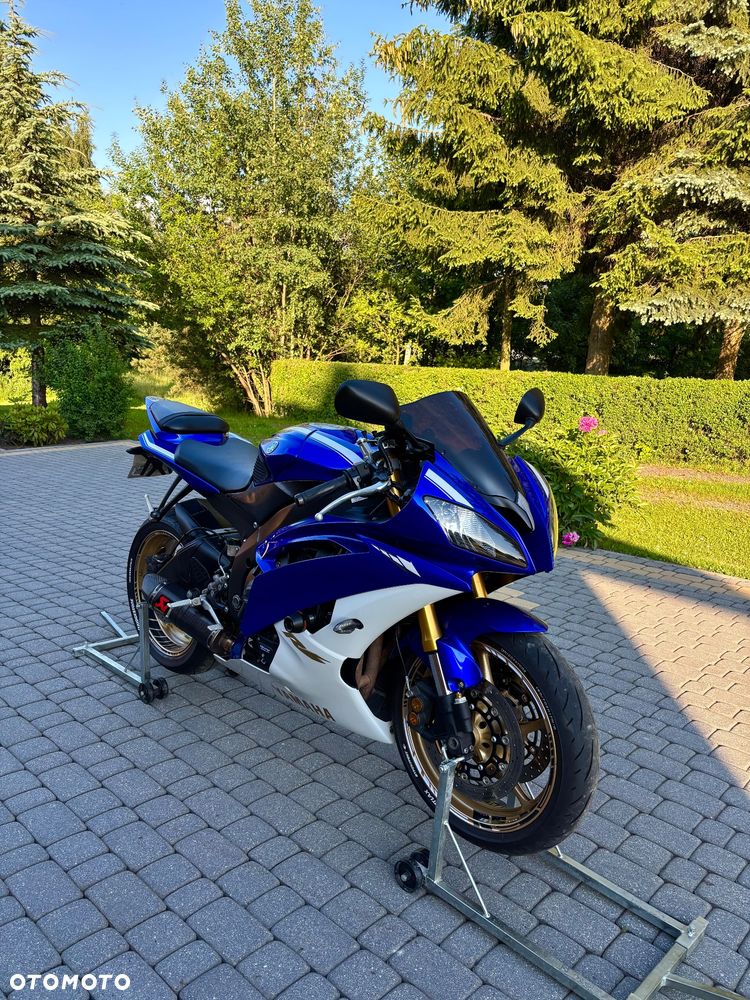 Yamaha R6 - 12