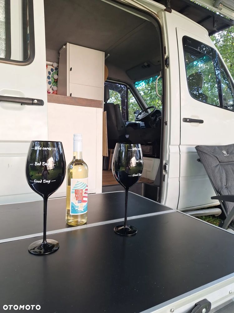 Mercedes-Benz Sprinter - 16