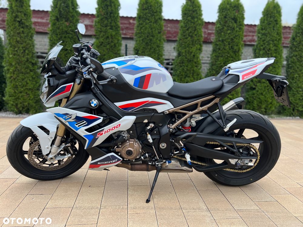 BMW S - 2