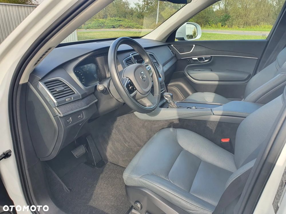 Volvo XC 90 T6 AWD Momentum - 11