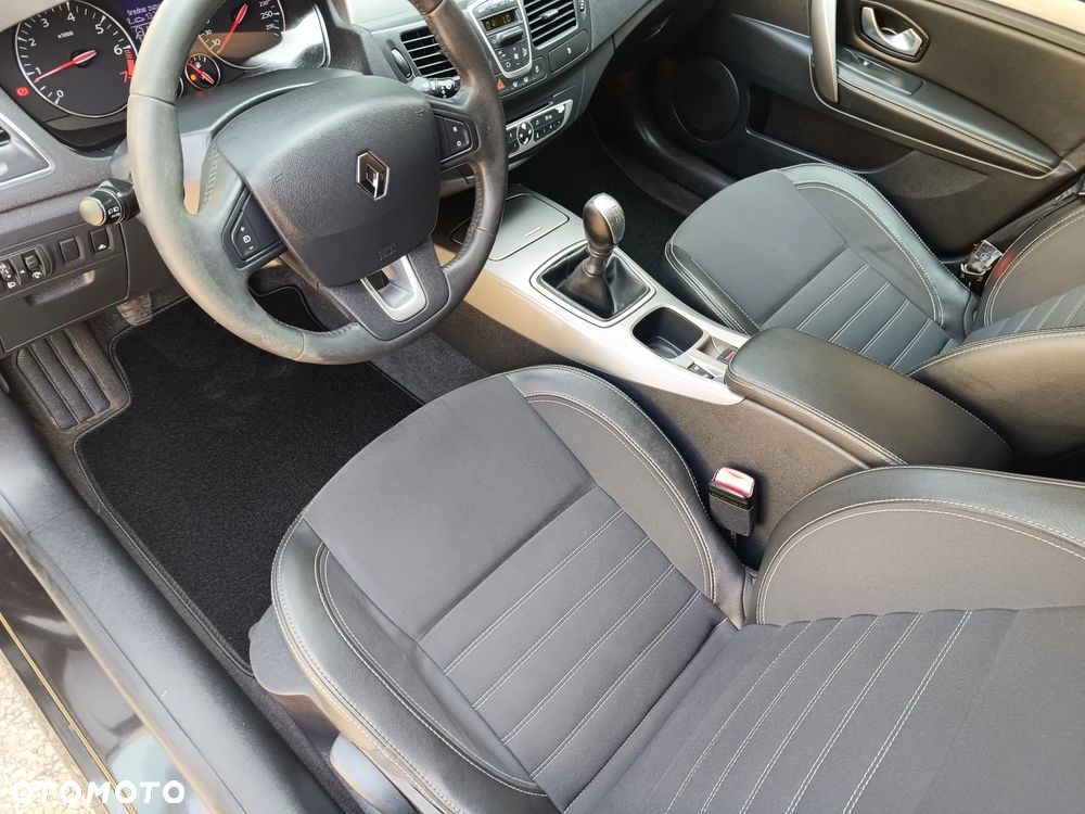Renault Laguna - 14