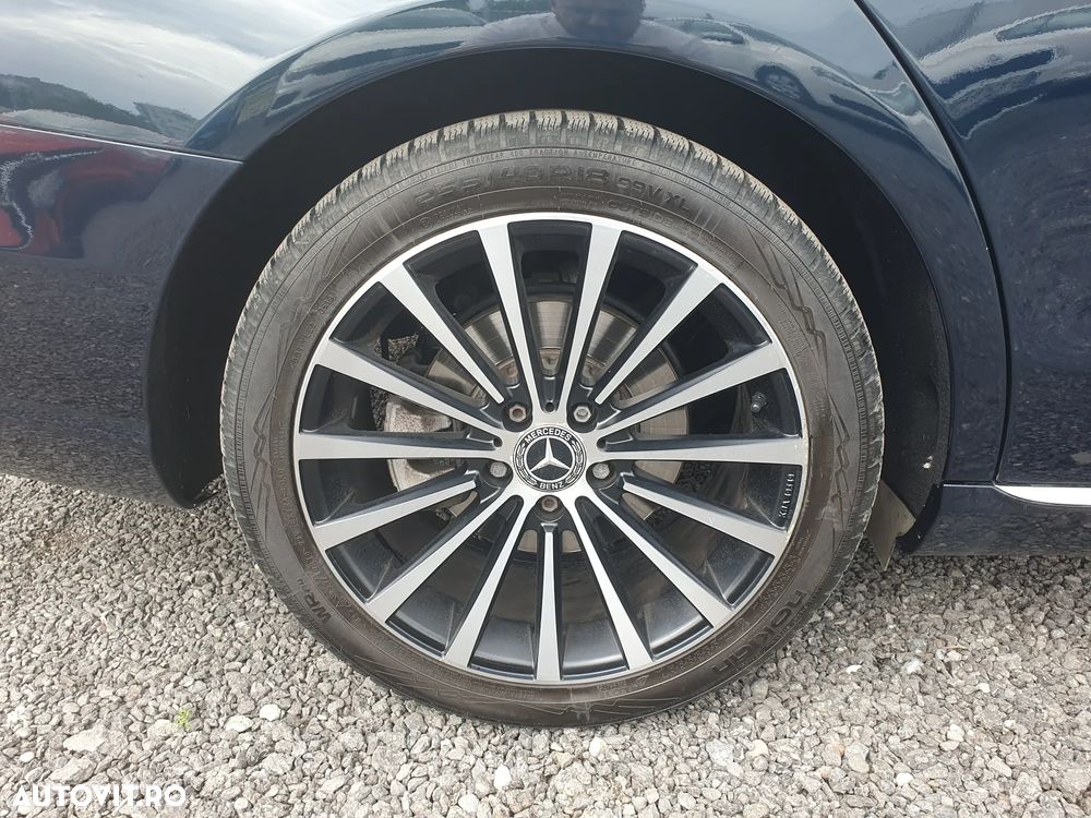 Mercedes-Benz E - 18