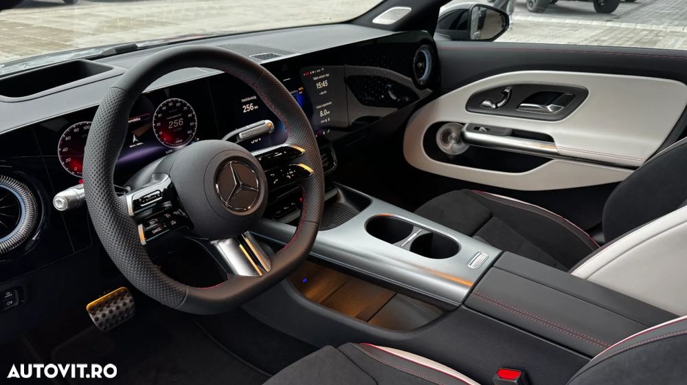 Mercedes-Benz CLA 350 4MATIC Coupe - 8