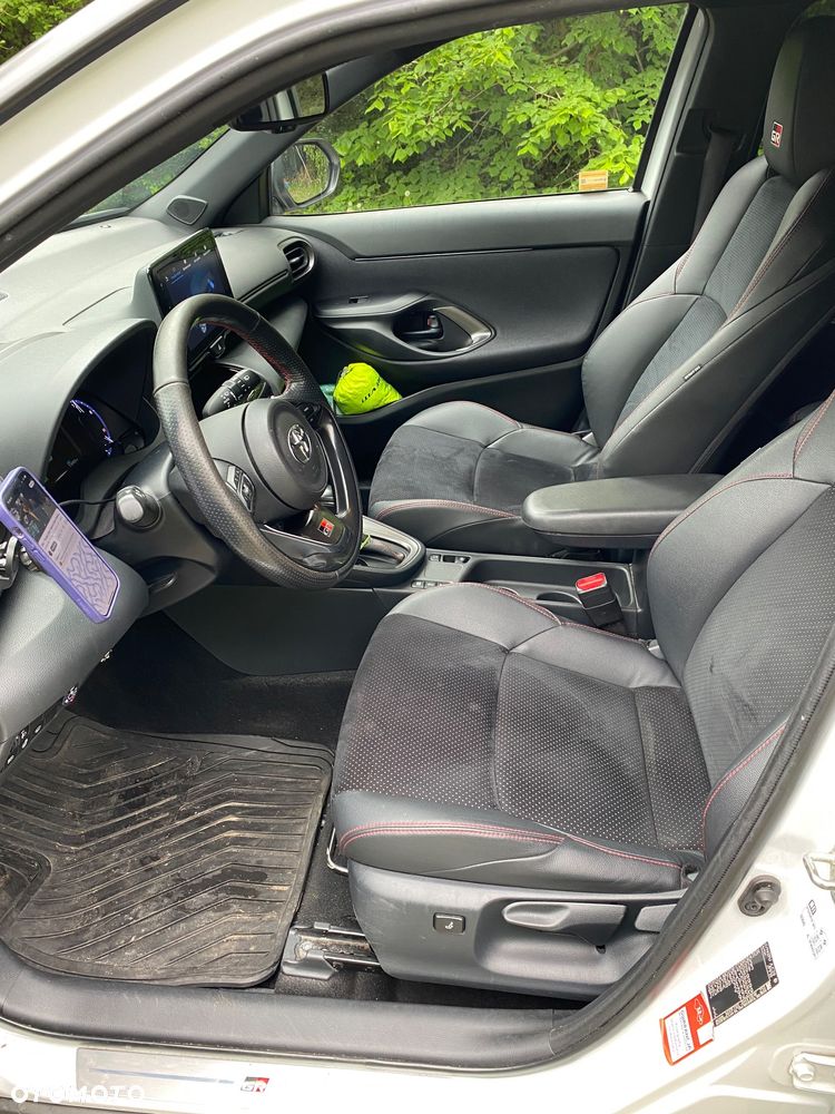 Toyota Yaris 1.5 VVT-i GR SPORT - 13