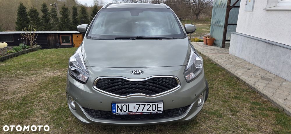 Kia Carens - 7
