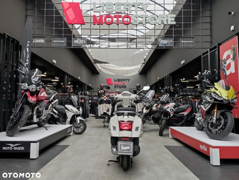 Vespa GTS - 6