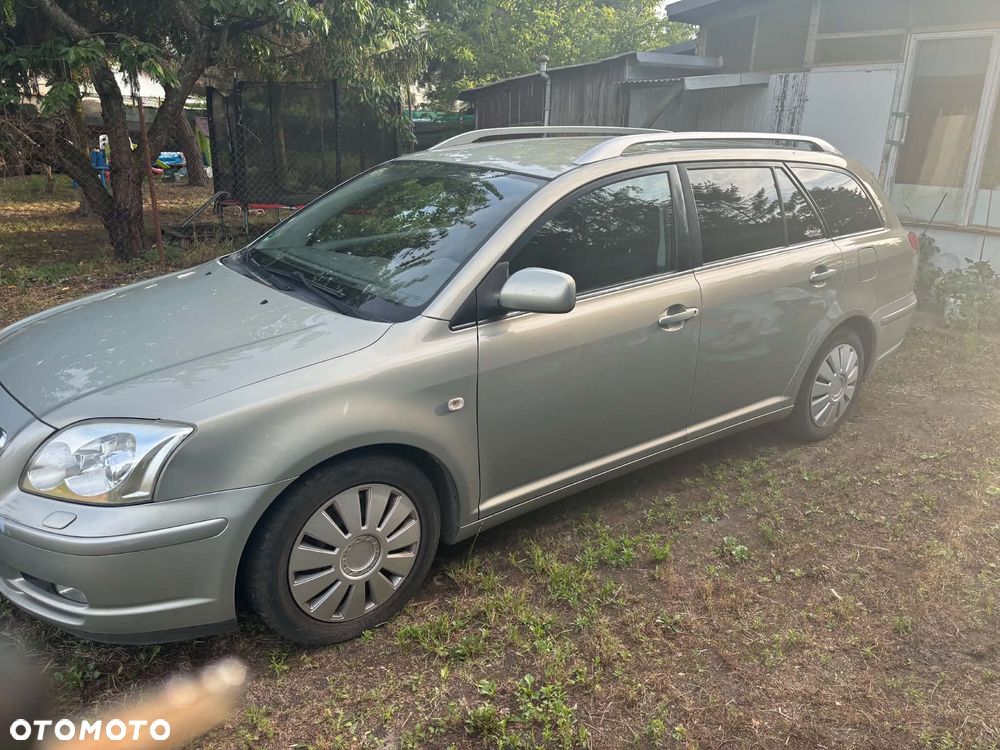 Toyota Avensis - 3