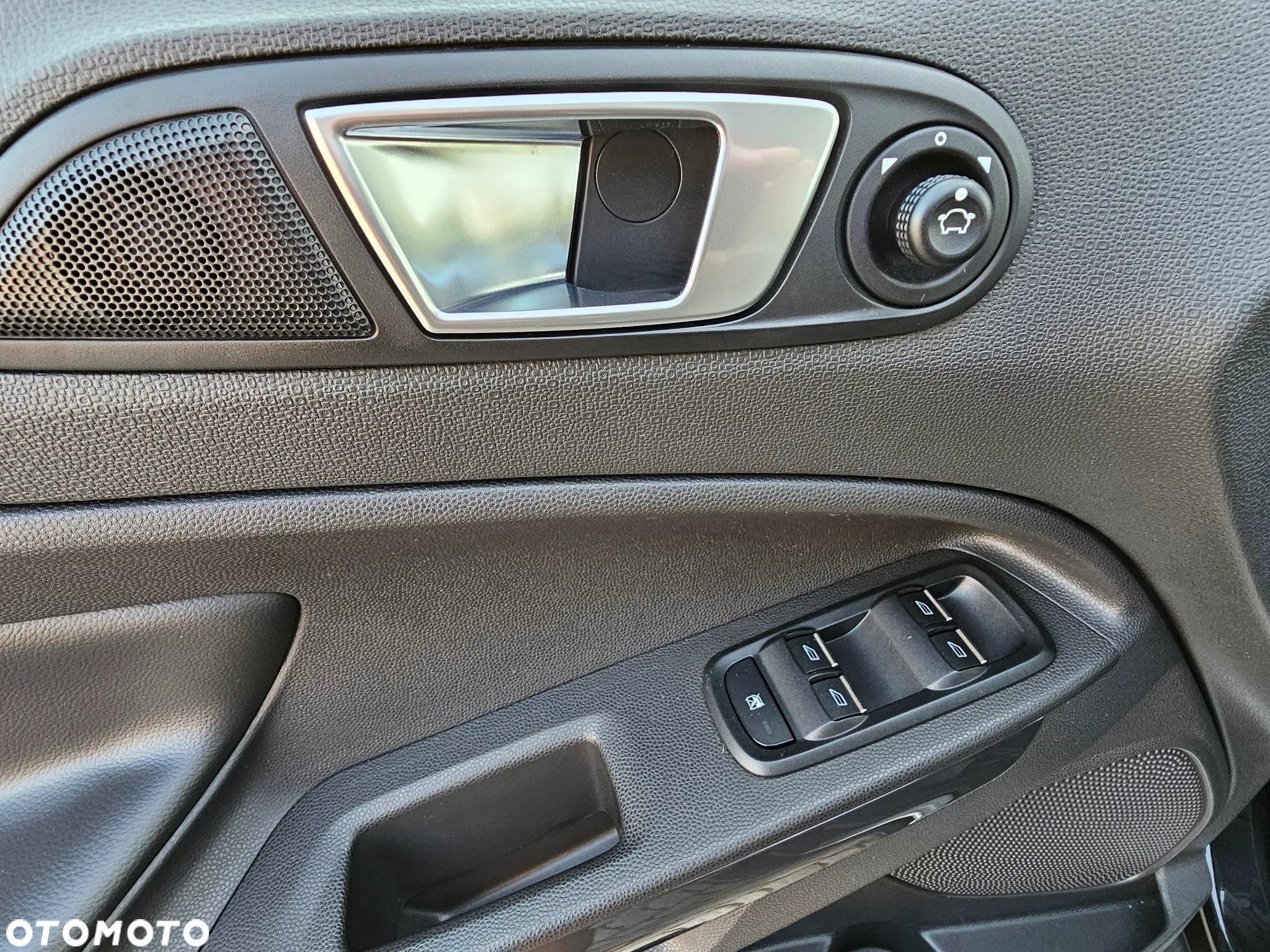 Ford EcoSport 1.0 EcoBoost TITANIUM - 13