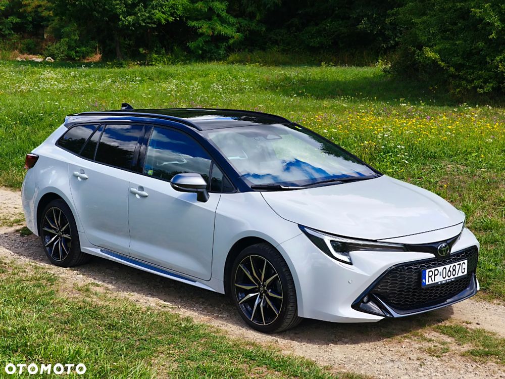 Toyota Corolla 2.0 Hybrid GR Sport Dynamic - 2