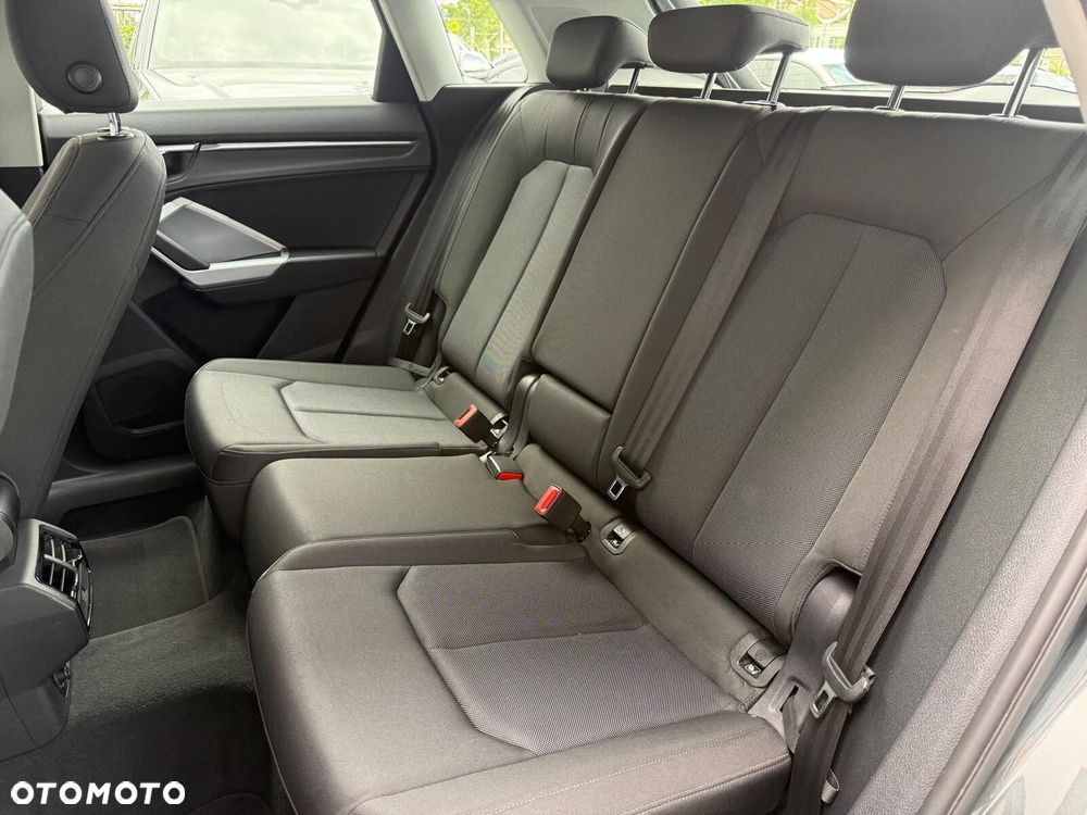 Audi Q3 40 TDI Quattro S Line S tronic - 17